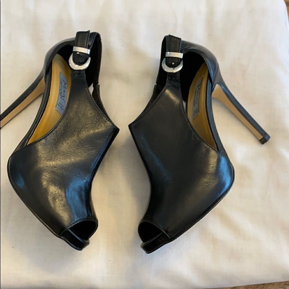 DONNA PIU BLACK LEATHER STILETTO HEELS.  NEW - Picture 2 of 9